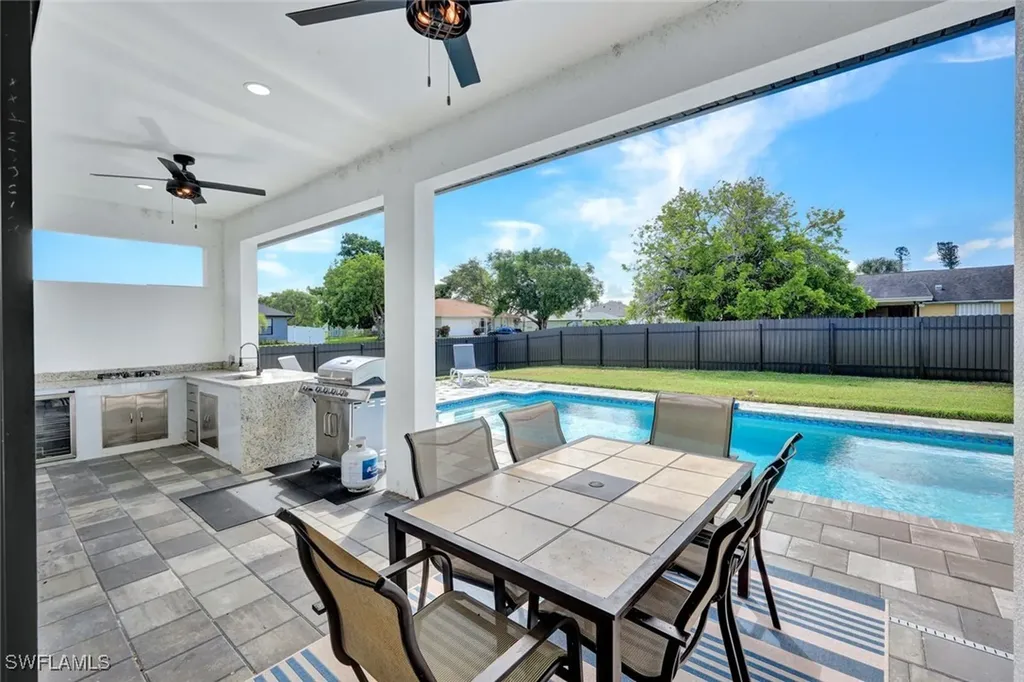 636 NE 8th Terrace Cape Coral FL 33909