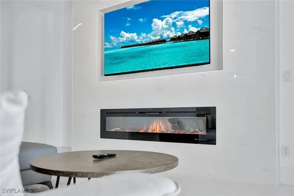 636 NE 8th Terrace Cape Coral FL 33909