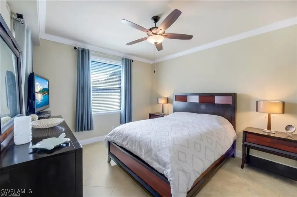 3250 Cypress Glen Way Naples FL 34109