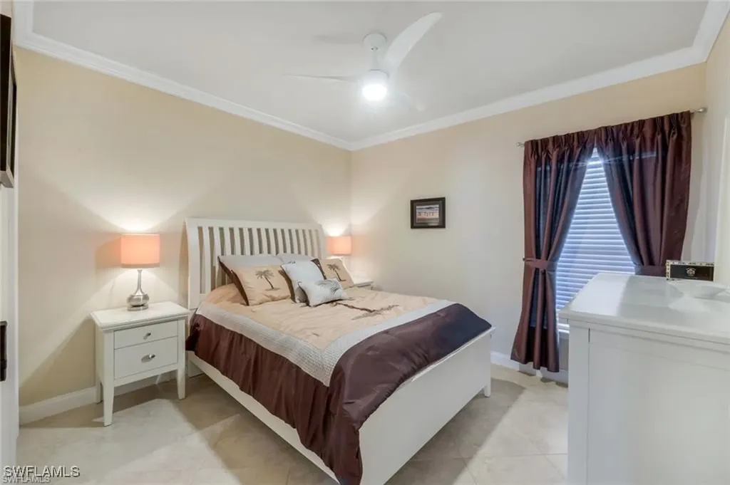 3250 Cypress Glen Way Naples FL 34109