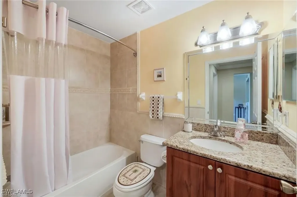 3250 Cypress Glen Way Naples FL 34109