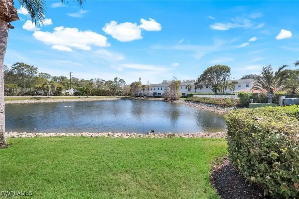 3250 Cypress Glen Way Naples FL 34109