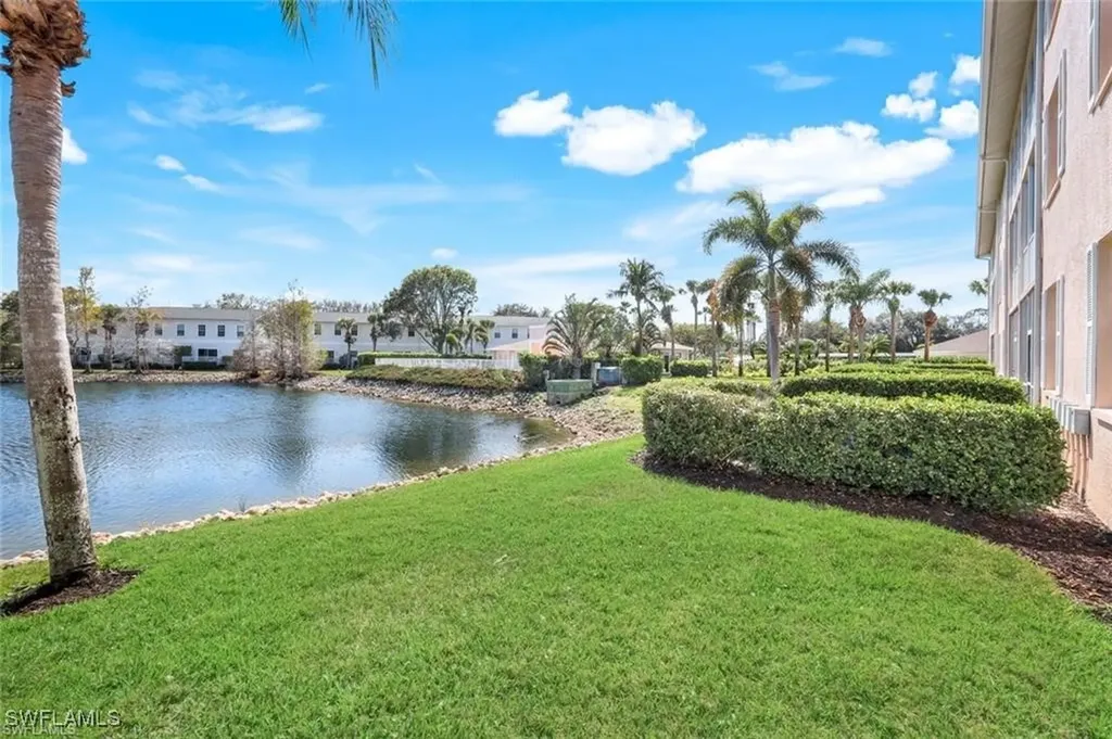 3250 Cypress Glen Way Naples FL 34109