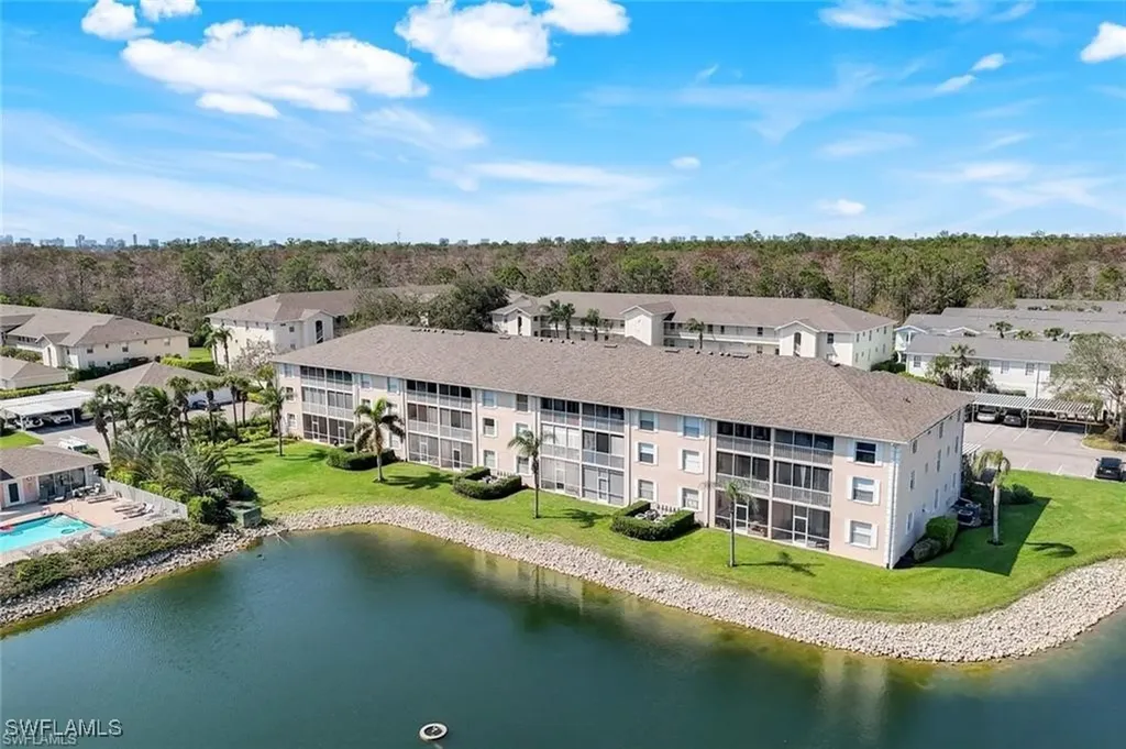 3250 Cypress Glen Way Naples FL 34109