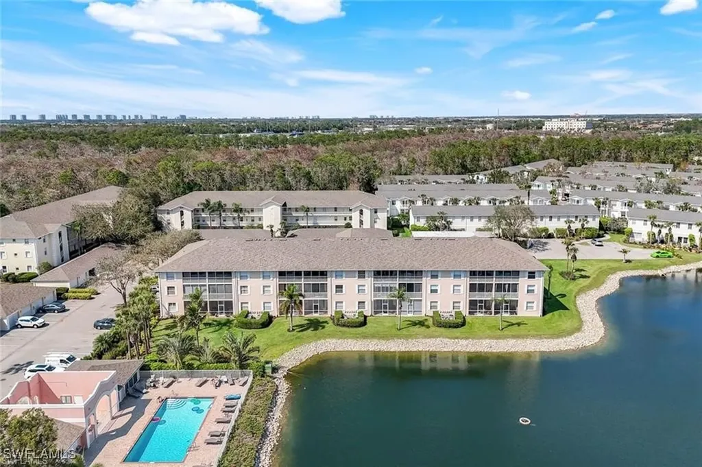 3250 Cypress Glen Way Naples FL 34109