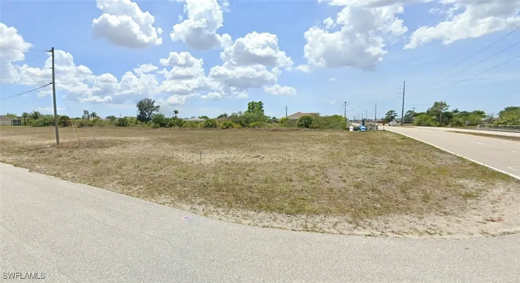 2326 NE 6th Avenue Cape Coral FL 33909