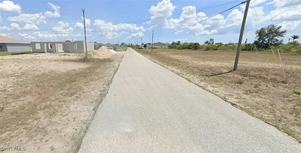 2326 NE 6th Avenue Cape Coral FL 33909