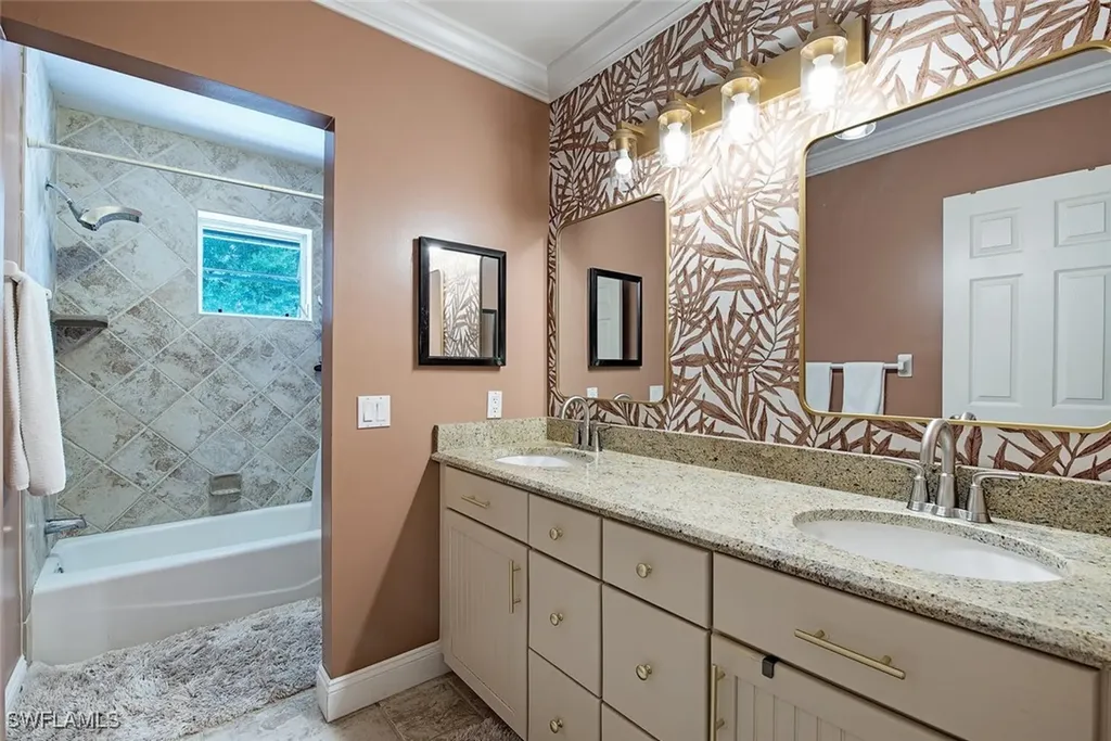 5070 Palmetto Woods Drive Naples FL 34119