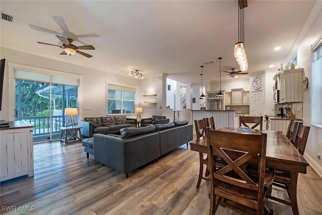 5070 Palmetto Woods Drive Naples FL 34119