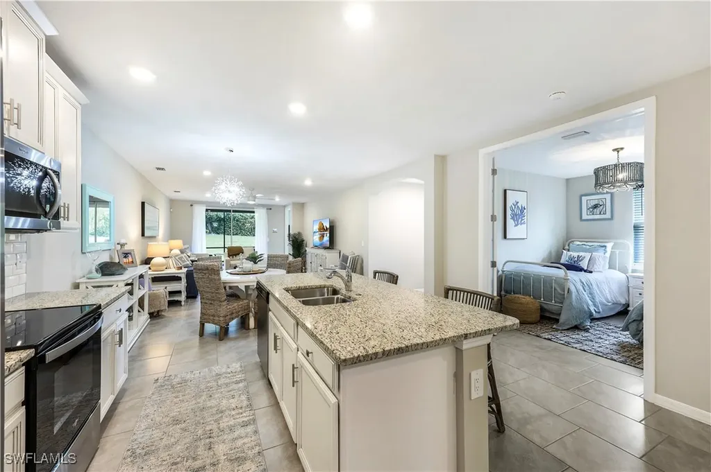 14551 Edgewater Circle Naples FL 34114