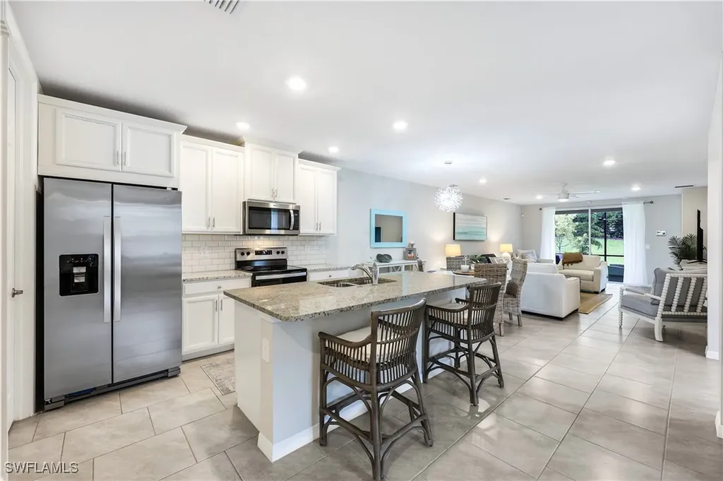 14551 Edgewater Circle Naples FL 34114