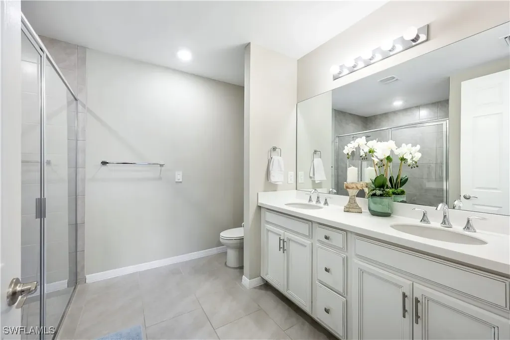 14551 Edgewater Circle Naples FL 34114