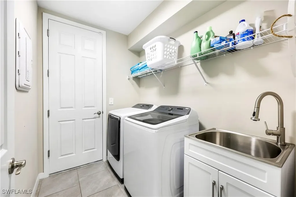 14551 Edgewater Circle Naples FL 34114