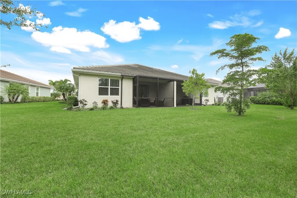 14551 Edgewater Circle Naples FL 34114