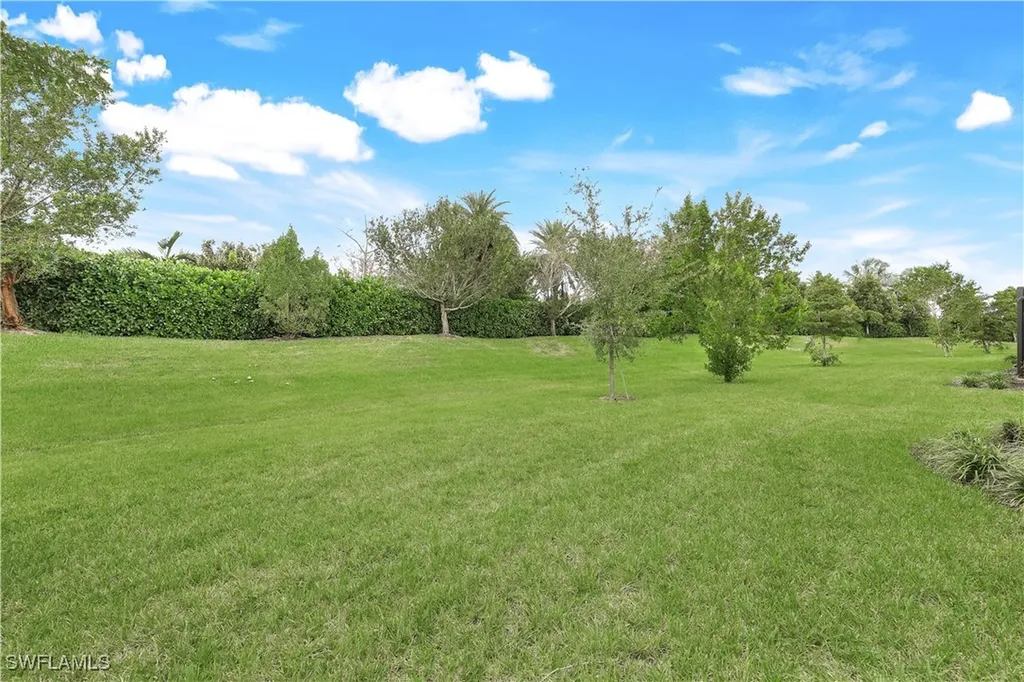 14551 Edgewater Circle Naples FL 34114
