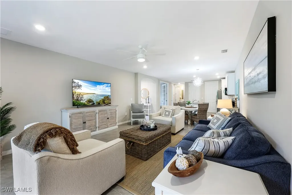 14551 Edgewater Circle Naples FL 34114