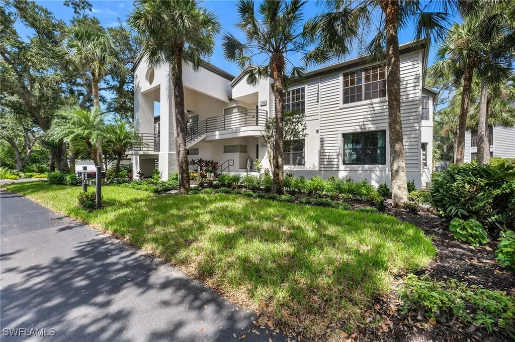 27026 Oakwood Lake Drive Bonita Springs FL 34134