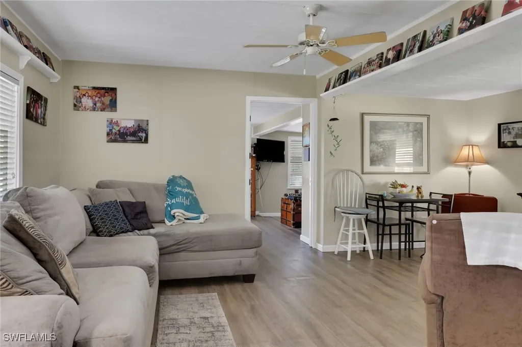 20 Derhenson Drive Naples FL 34114