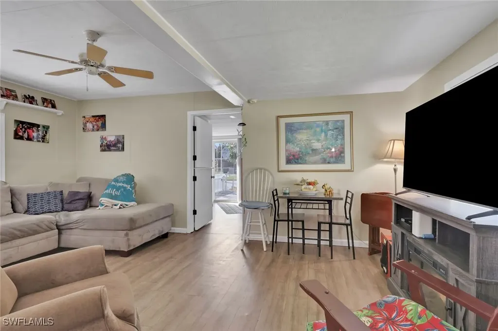 20 Derhenson Drive Naples FL 34114