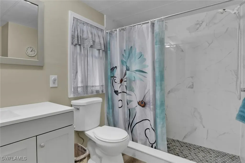 20 Derhenson Drive Naples FL 34114