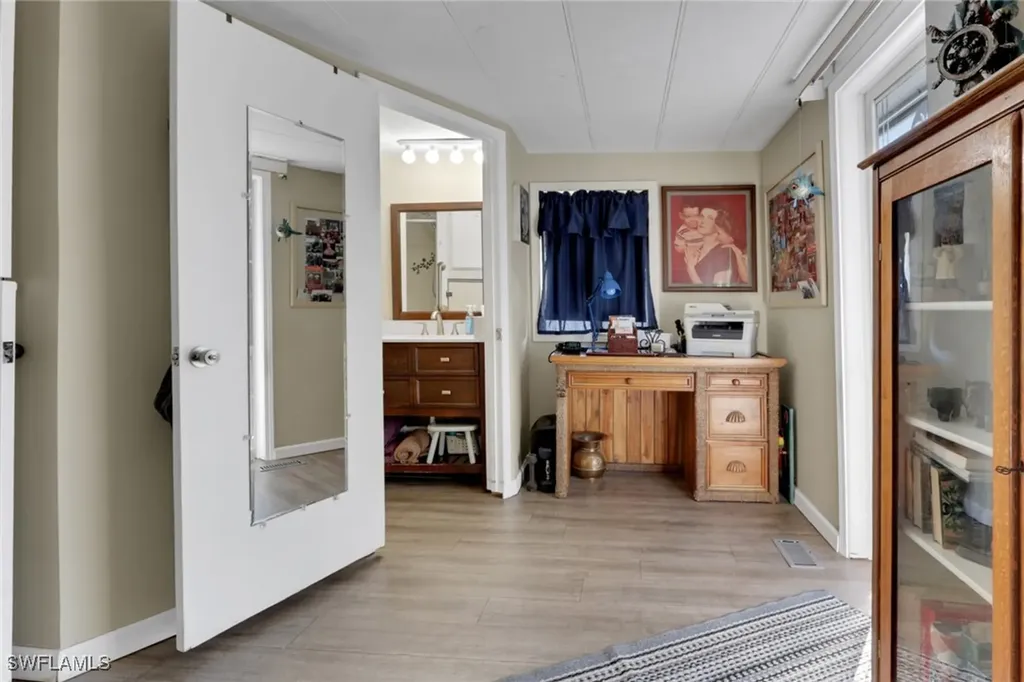 20 Derhenson Drive Naples FL 34114