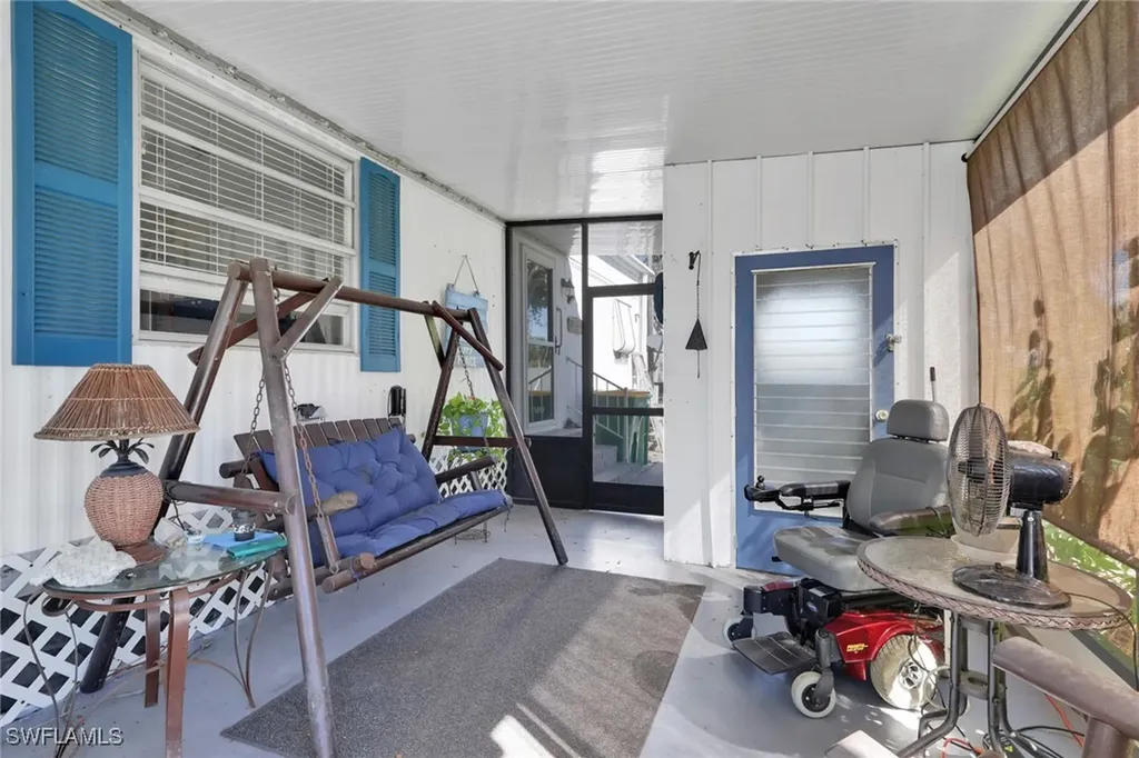 20 Derhenson Drive Naples FL 34114