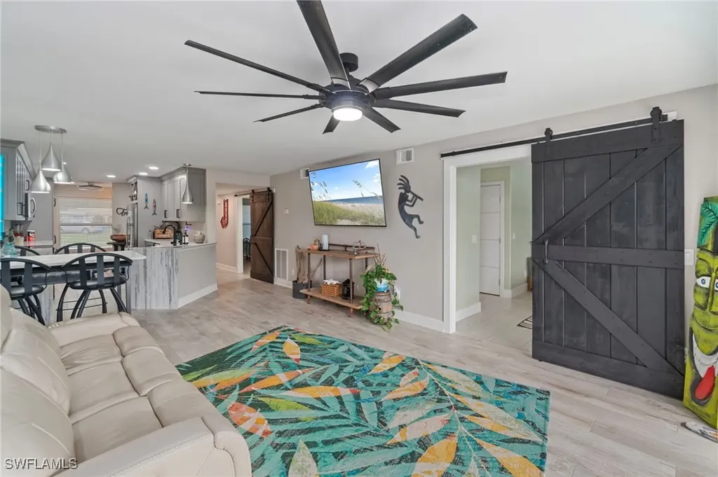 912 SW 48th Terrace Cape Coral FL 33914