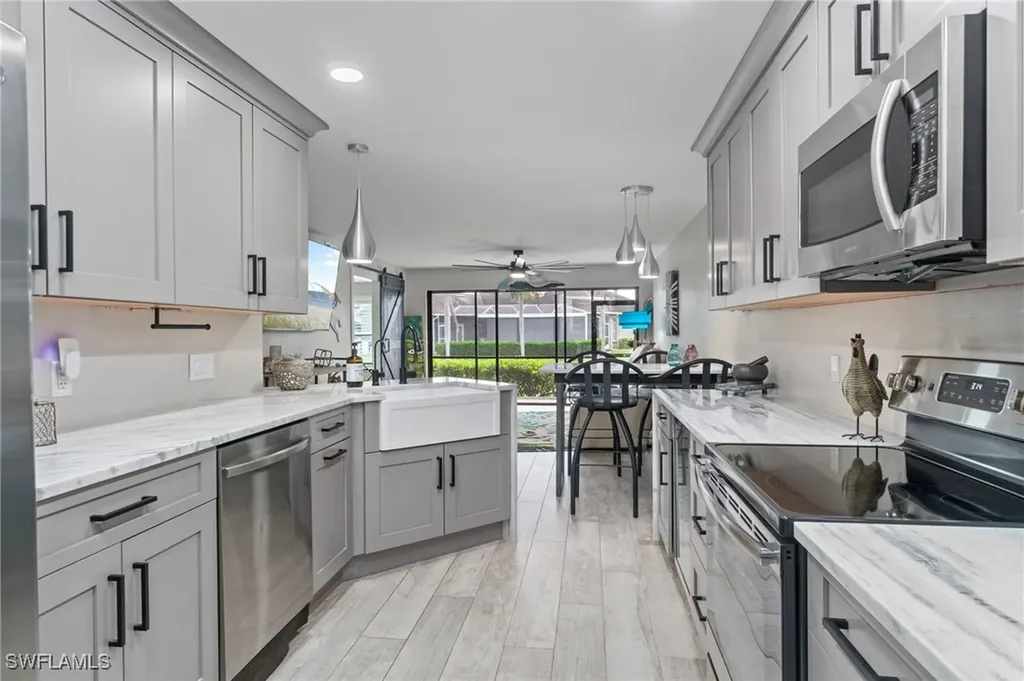 912 SW 48th Terrace Cape Coral FL 33914