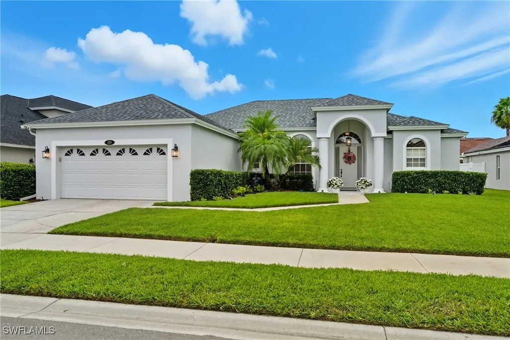 189 Skipping Stone Lane Naples FL 34119