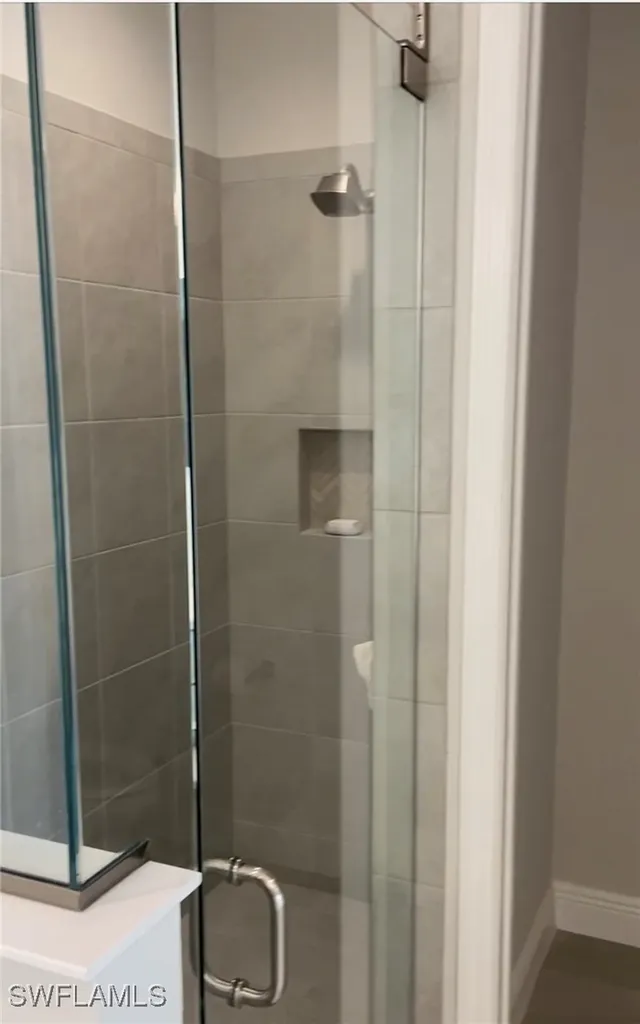 2555 Seychelles Drive Naples FL 34112
