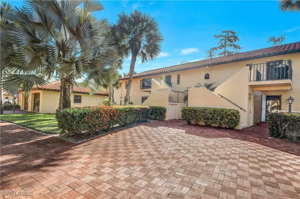 191 Albi Road Naples FL 34112