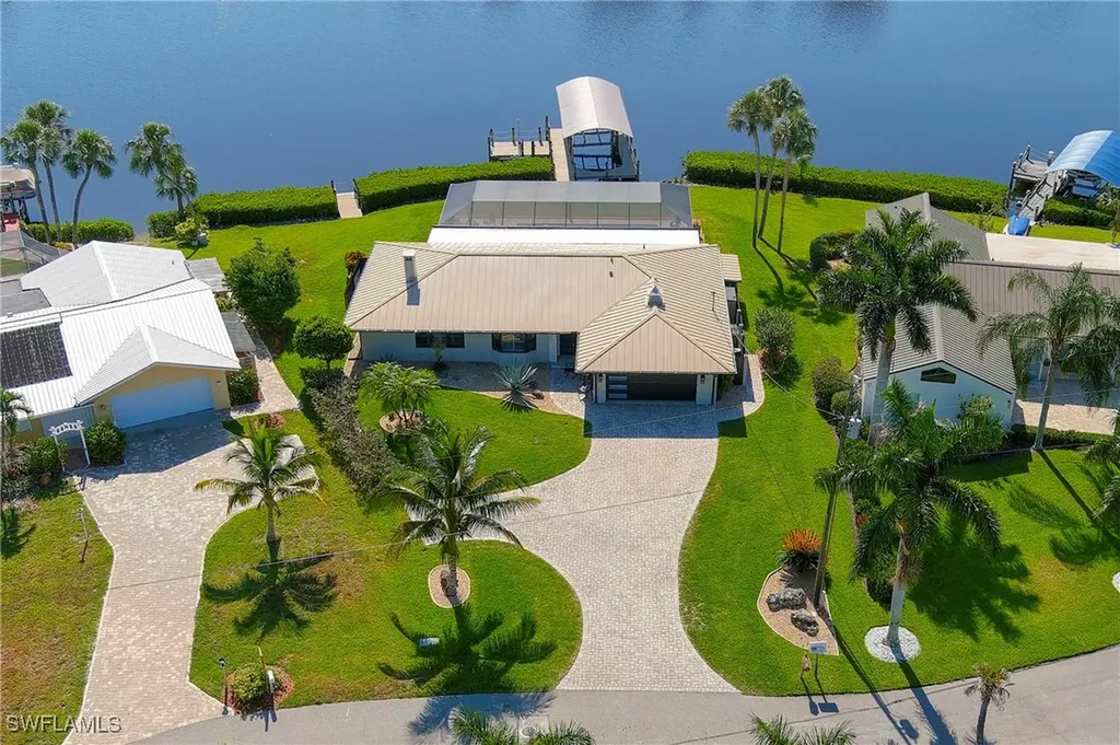 13396 Island Road Fort Myers FL 33905