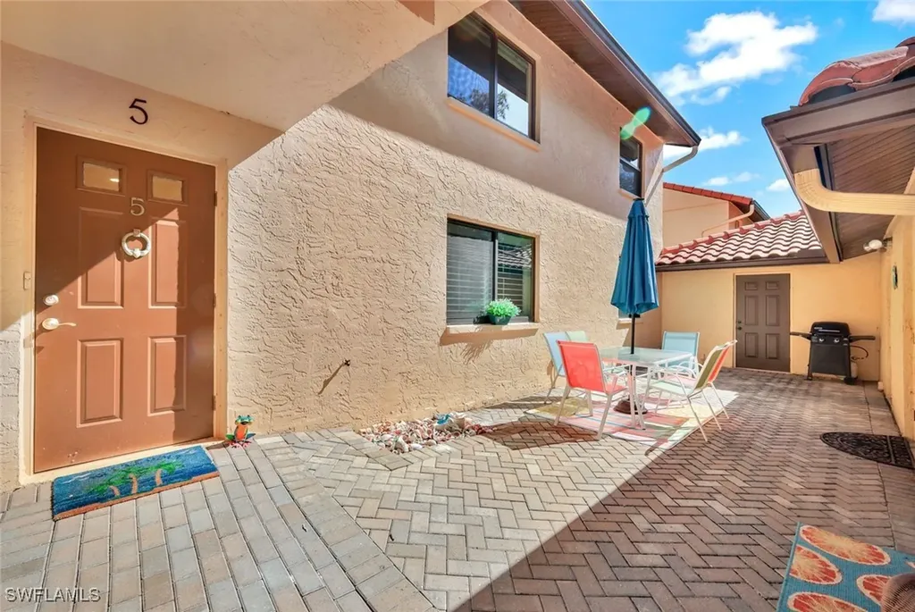 196 Albi Road Naples FL 34112