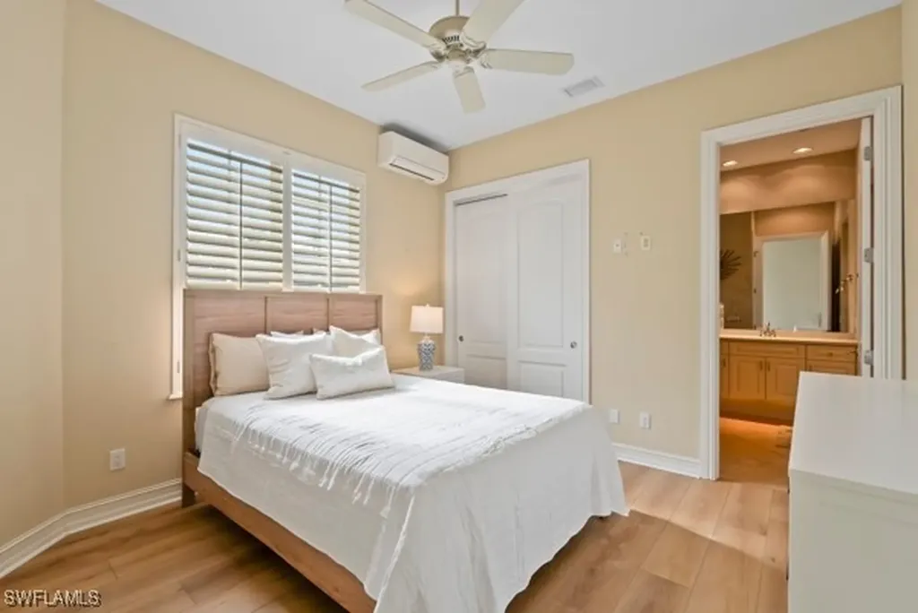 1400 Jewel Box Avenue Naples FL 34102