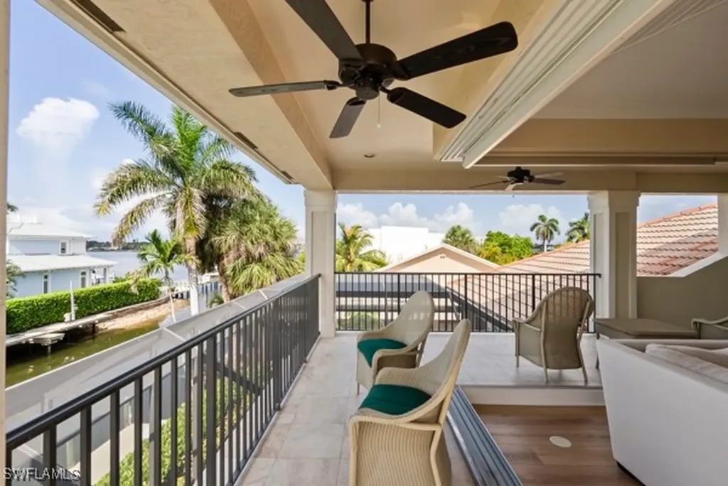 1400 Jewel Box Avenue Naples FL 34102