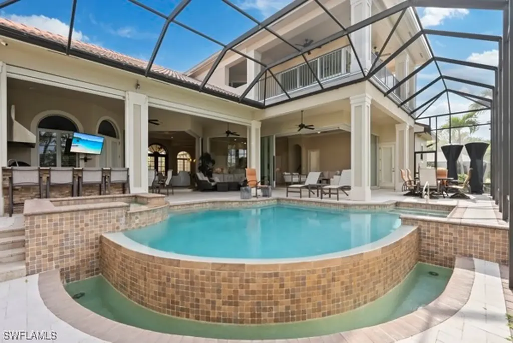 1400 Jewel Box Avenue Naples FL 34102