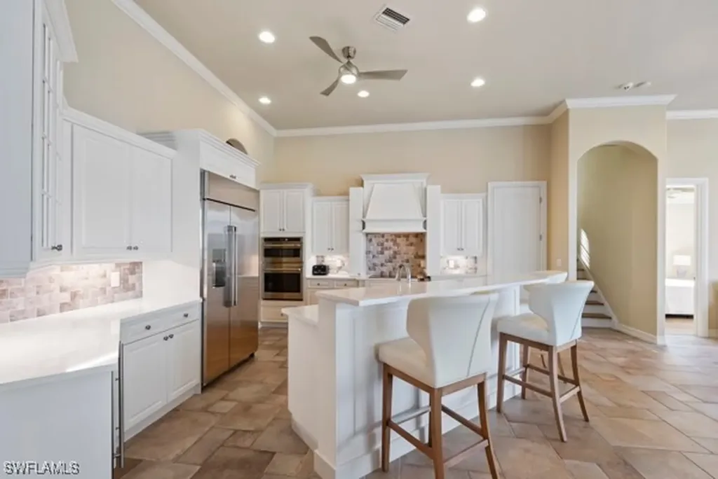 1400 Jewel Box Avenue Naples FL 34102