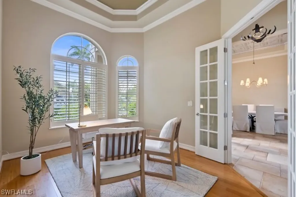 1400 Jewel Box Avenue Naples FL 34102