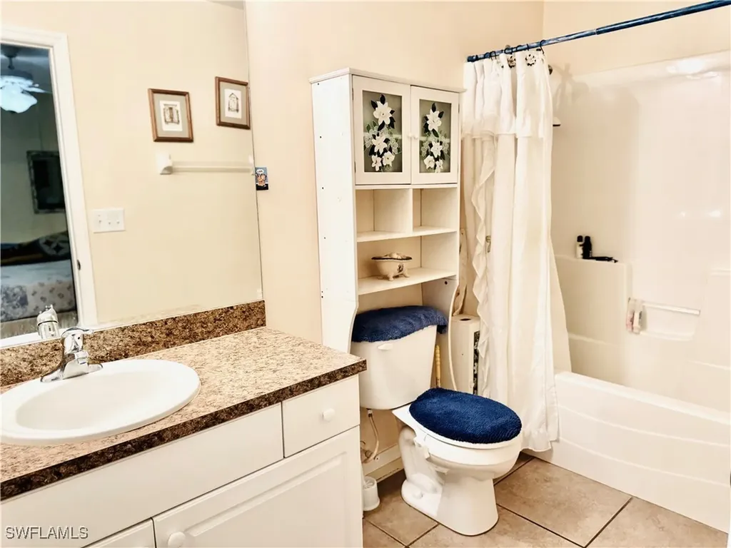 2903 38th Street SW Lehigh Acres FL 33976