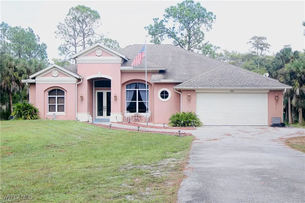 2621 Golden Gate Boulevard W Naples FL 34120