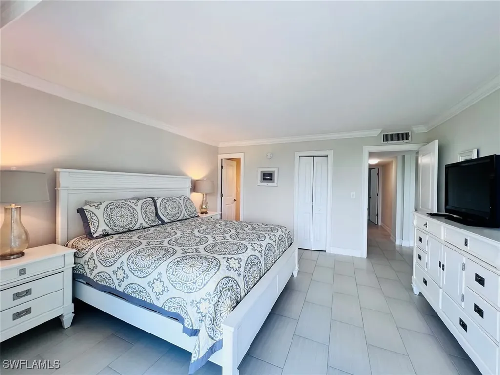 5 Bluebill Avenue Naples FL 34108