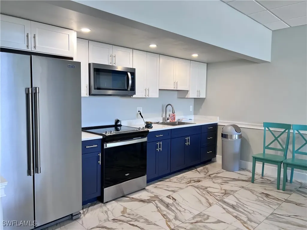 5 Bluebill Avenue Naples FL 34108