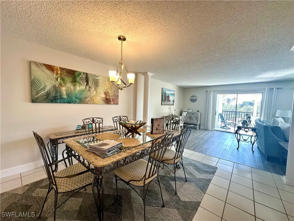 555 Park Shore Drive Naples FL 34103