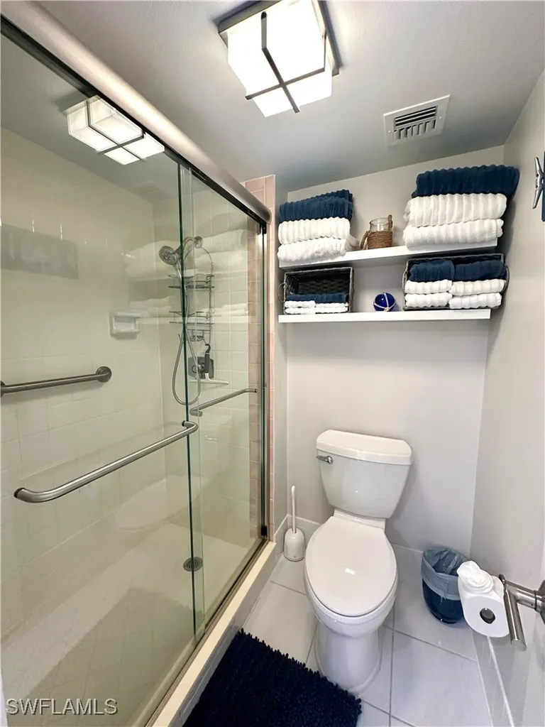 555 Park Shore Drive Naples FL 34103