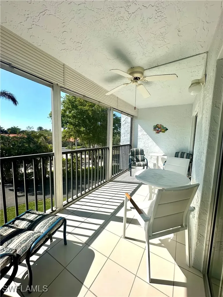 555 Park Shore Drive Naples FL 34103