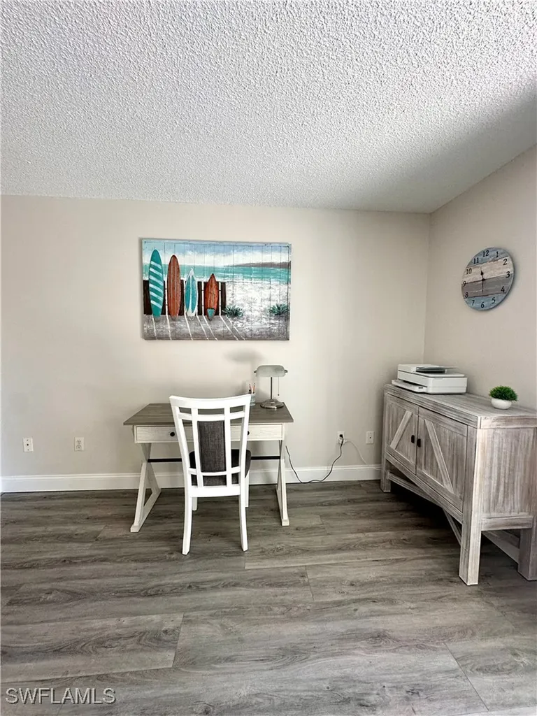 555 Park Shore Drive Naples FL 34103