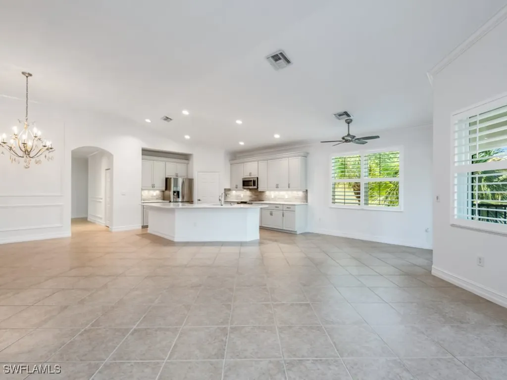 1264 Rialto Way Naples FL 34114