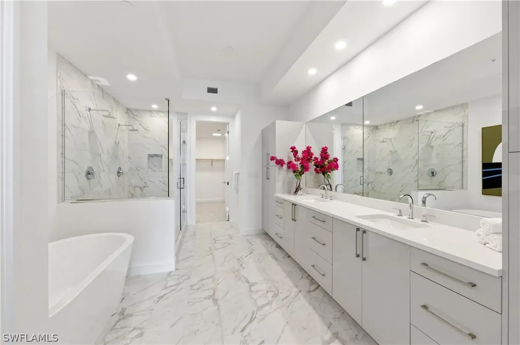 1125 Central Avenue Naples FL 34102