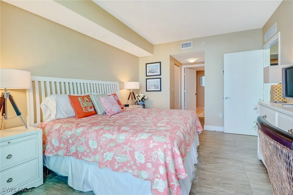 3000 Oasis Grand Boulevard Fort Myers FL 33916