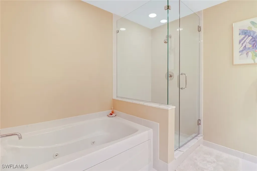 3000 Oasis Grand Boulevard Fort Myers FL 33916